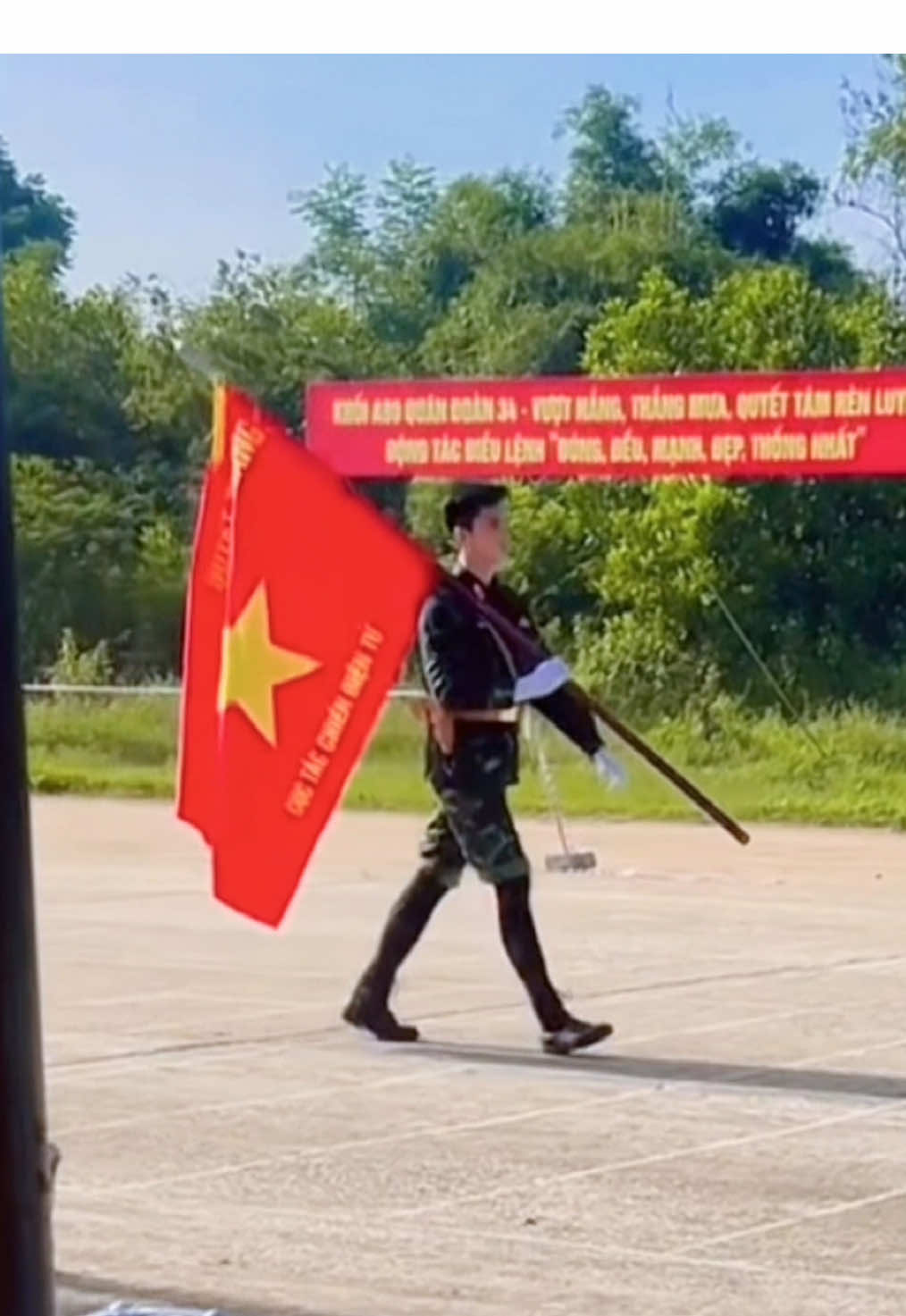 Phúc lợi mới nhất dành cho ai thức khuya, Đồng chí cứ đi như này thì chẳng thể ngủ ngon nỗi #lehoanghiep #thuonguylehoanghiep #a80 #trending #xuhuong 