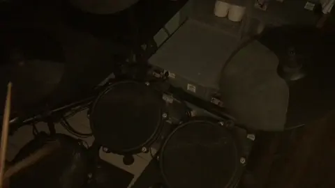 Mundo - IVOS #drumcover #fyp #ivos #mundo #drums  credits: Jabez sa drumstyle