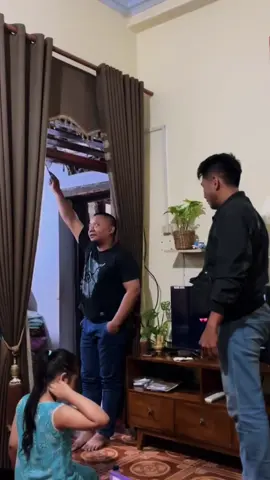 Kenapa survei lokasi itu penting? ✅ Menyesuaikan desain dengan kondisi nyata ✅ Menghitung kebutuhan material ✅ Meminimalkan kesalahan kerja Budi Griyo Desain selalu mengutamakan presisi dari awal. #JasaRenovasi #SurveyRenovasi #KontraktorTerpercaya #JasaKontraktor #KontraktorRumah #RenovasiRumah #BangunRumah #DesainRumah #KontraktorTerpercaya #KontraktorIndonesia #RumahImpian #HunianNyaman #JasaBangunRumah 