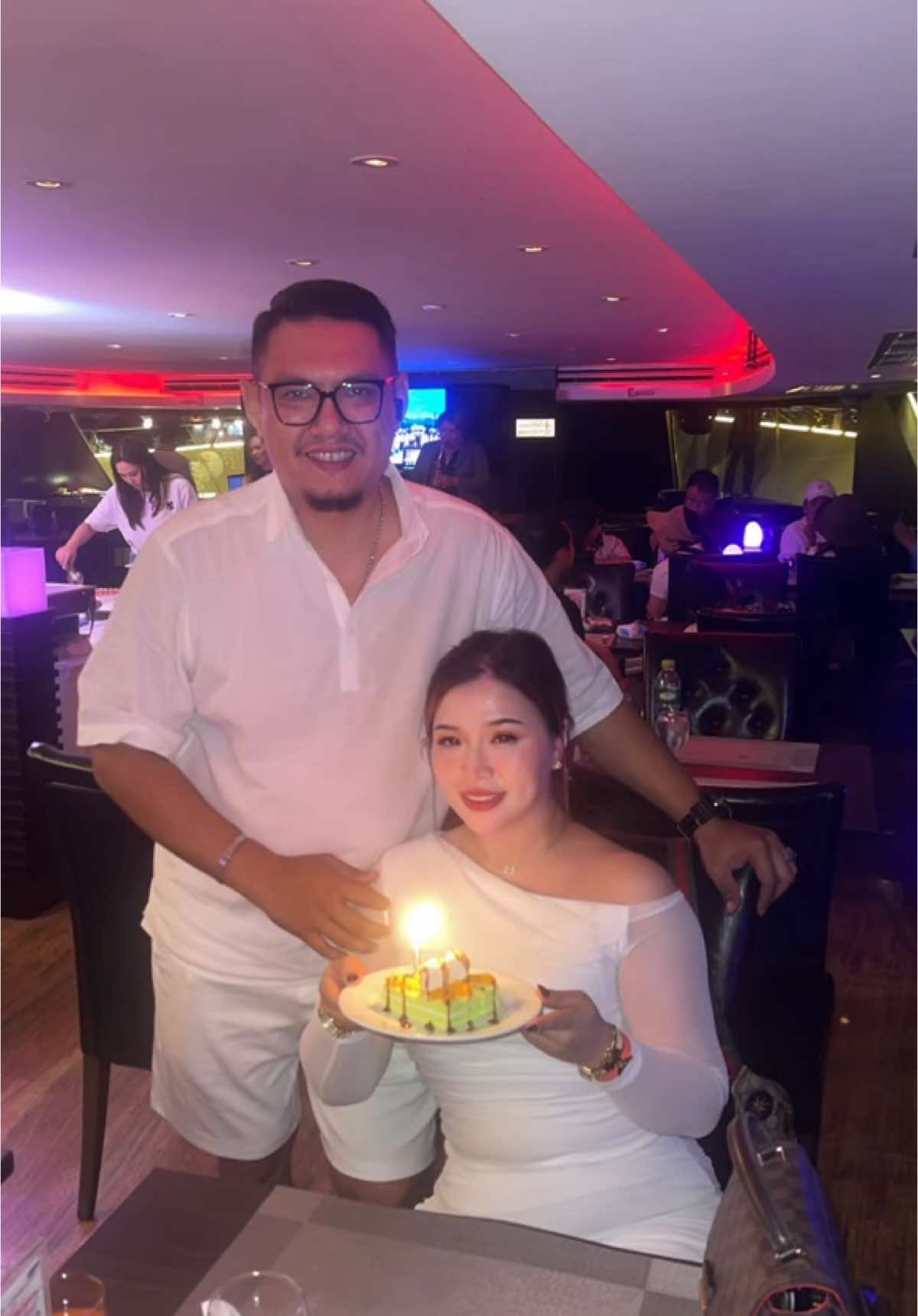 BELATED BIRTHDAY DINNER IN CRUISE BANGKOK CHAO PHRAYA PRINCESS 🇹🇭 one of amazing experiences i had in bangkok  makanan semua sedap mantap  👍🏻💕