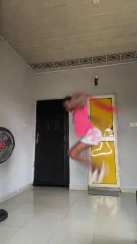 THRILLER!!!🙂‍↔️🙂‍↔️❤️#fyp #fypシ゚ #randomvideo #randomthings #chisomlaurel 