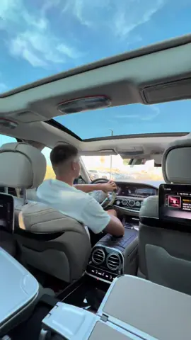 #virale #viralevideo #fyp #fyppage #mercedes #maybach 