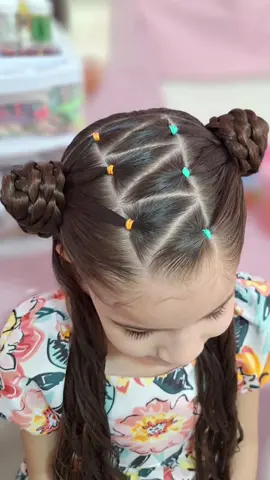 Penteado fofo para várias ocasiões 🧡 Já salva e compartilha ✨️  . . . #penteadoinfantil #penteadosfaceis #penteado #peinados #hairstyle #hairtutorial 