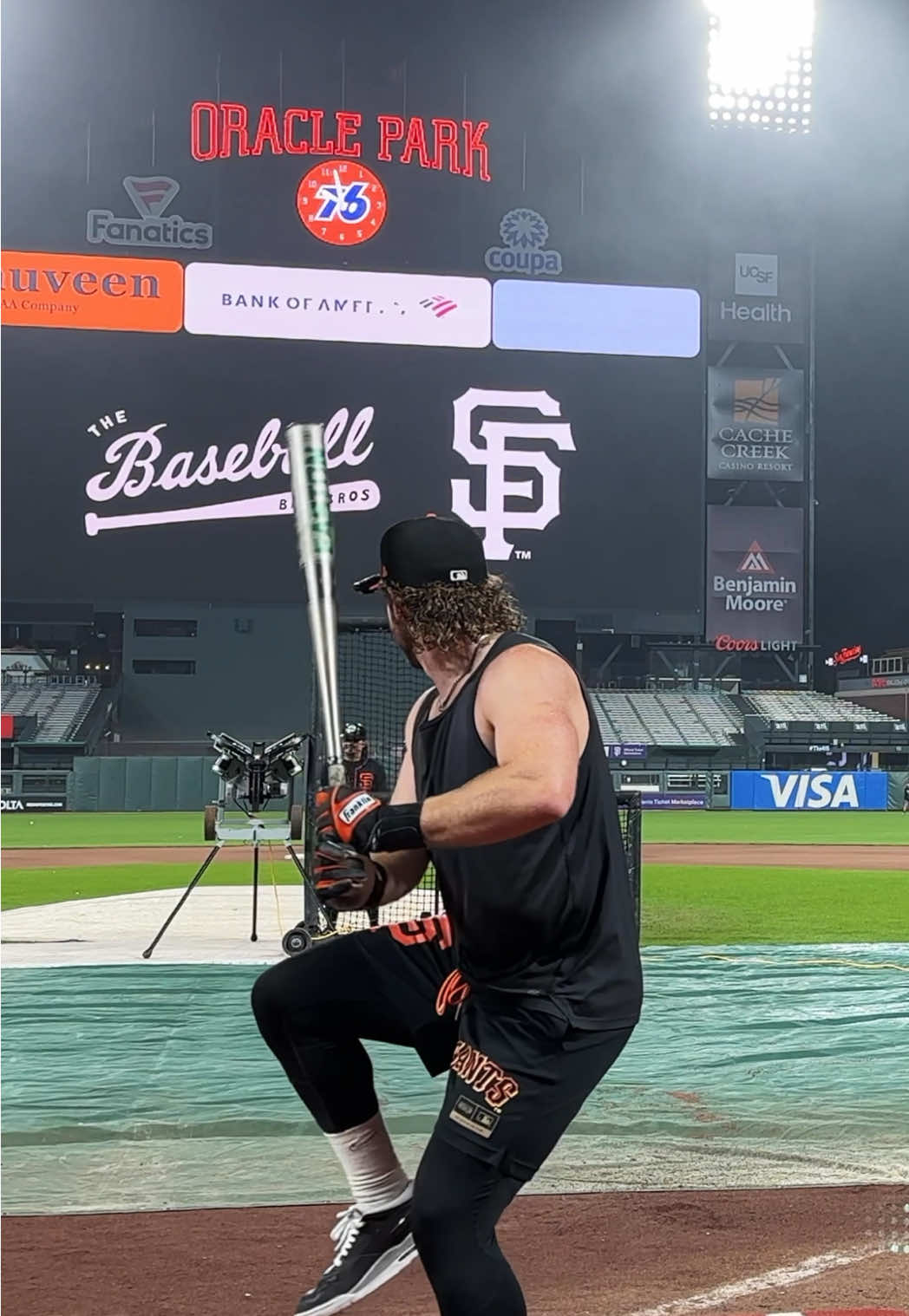 SPLASH HIT at Oracle Park ‼️ @San Francisco Giants  #baseball #baseballtiktoks #MLB 