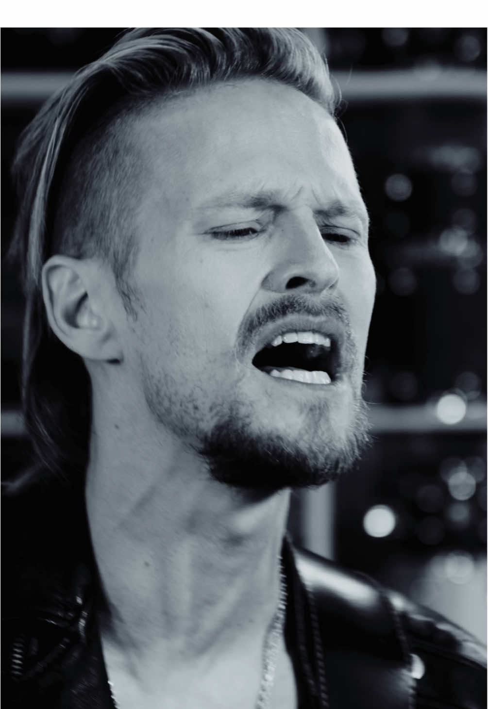 The timeless classic - A Whiter Shade of Pale 1 is out now. Hope it hits you somewhere deep.  ⠀ #awhitershadeofpale #procolharum #music #rockcover #classicrock #newmusic #singersongwriter #rocknroll #musicvideo #vocalist #studiosession #timelessmusic #throwbacktune #vocals