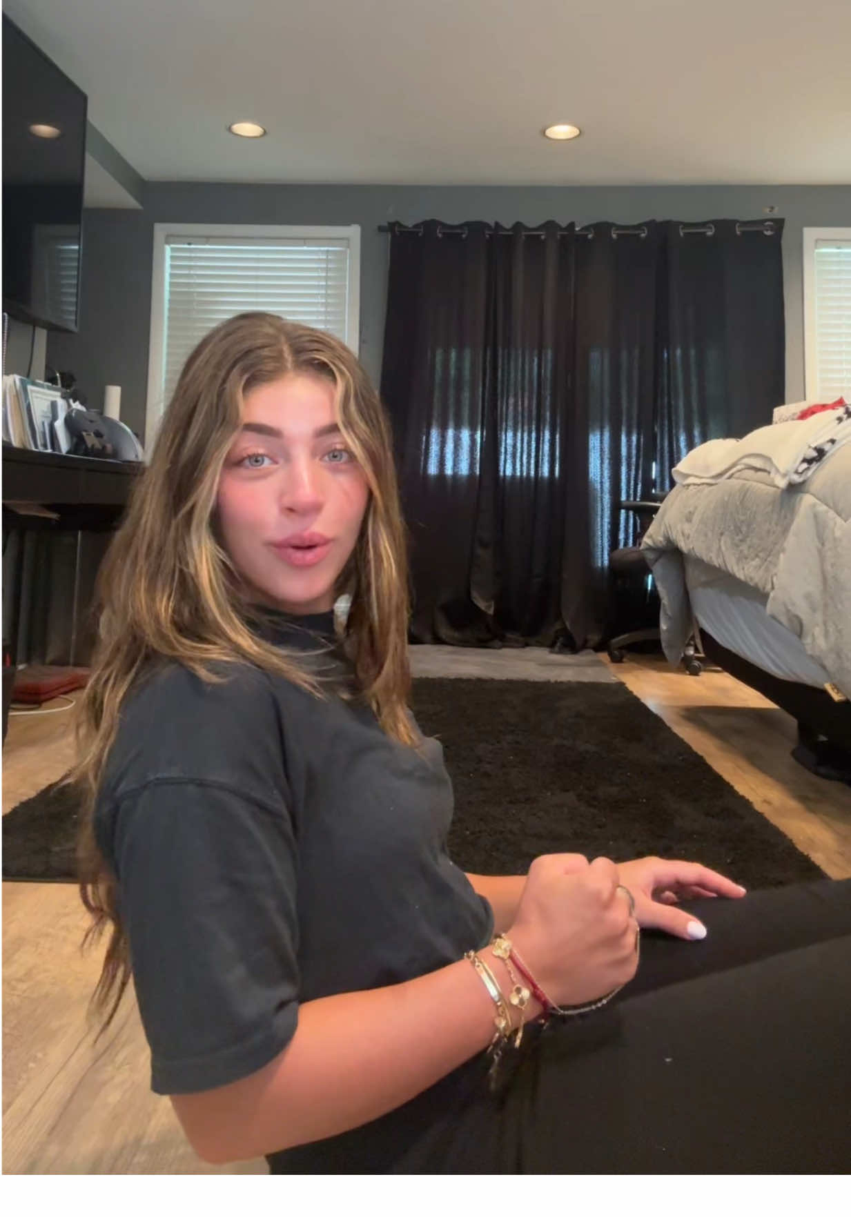 I pulled up in a new Bugatti 💨  #couplestiktok #couples #fyp 