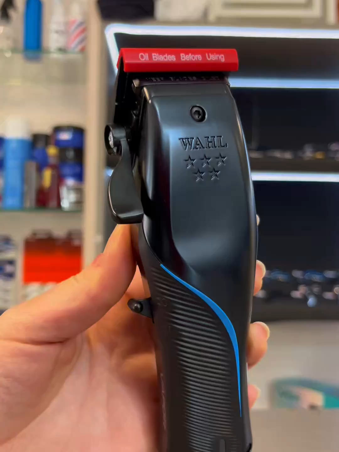 Você já viu esse motor? 😳 Wahl Vapor 8000RPM💥 #WAHL #wahlclippers #vapor #fyyyyyyyyyyyyyyyy #barbearia #barbeirosnotiktok #barbeariadaresenha #cursobarberia #brasil🇧🇷 #brasil #balneariocamboriu #curitiba