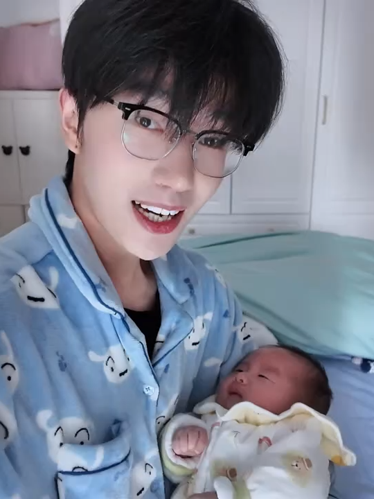 3xee83n69nujpqe过年在家当全职奶舅是怎么样的体验！