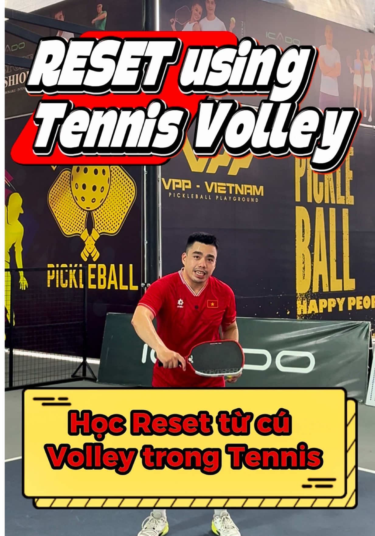 Đây là 1 cách reset rất hay mình học được từ những bạn tennis trình cao, khi họ tận dụng cú volley trên lưới trong tennis để reset lại 1 số quả bóng đi nhanh và mạnh của đối phương trong Pickleball. #pickleball #htpickleball #pickleballvn #pickleballsg #pickleballreset #tennisvolley 