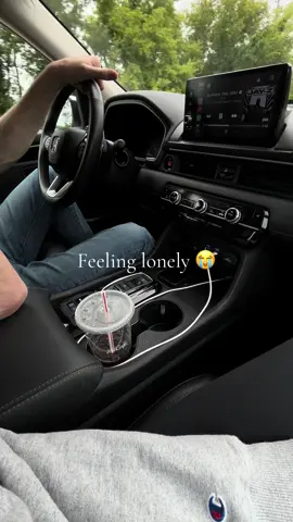 Something is definitely missing here 😭💔 #passengerprincess #handplacement #couplegoals #relationshipgoals 