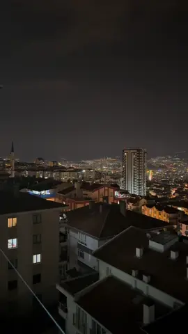 Ankara geceleri  #ankara #başkent #angara #ankaraa #manzara #gezgino #06 #keşfet #night #farklıbirevrende #sonbirica 