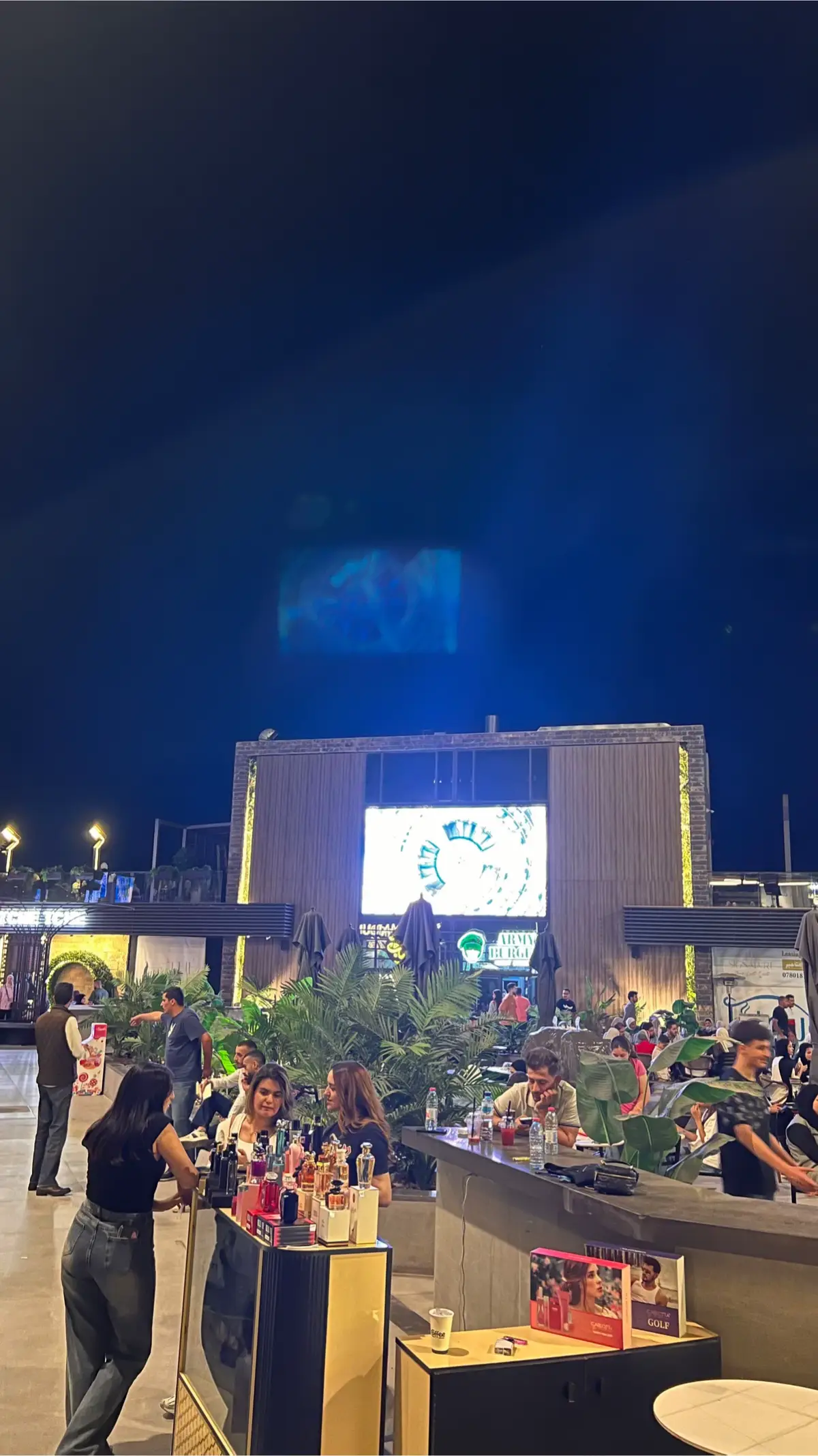 #طريق_المطار #ايكيا #خاشوكه #الاردن #ابداع #بن_معروف #عمان_الاردن🇯🇴🤍 