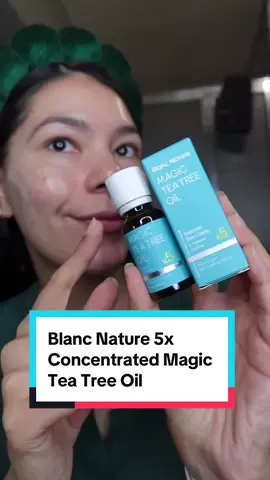 If you have acne prone skin, take notes bestie 📝 Try Blanc Nature 5x Concentrated Magic Tea Tree Oil , a fast spot care for blemish-prone and acne-prone skin ideal for daily blemish control🌳🍵 It contains 99% concentrated terpinen-4-ol, the active ingredient in tea tree oil, (5 times more effective than standard tea tree oil formulations offering increased effectiveness)  ✅Soothes and calms the skin without irritation  ✅Helps visibly improve the look of troubled areas I liked that it is very light and invisible and doesn't leave the skin sticky🤗 It's very comfortable to use in my skincare routine and I've seen an improvement in my breakouts, less inflammation and less redness✨  #hwahae #blancnature #magicteatreeoil #magicteatreeoilchallenge #acneproneskin #koreanskincare