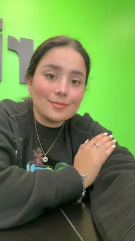 Helloo, cuéntenme cómo le vas con este mundo de la creación de contenido 🫶🏻✨💖 #creadoradecontenido #sindromedelimpostor #frustracion #apoyo #contentcreator #atlanta #comunidad 