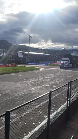 maxima velocidad Gran premio nacional de tractomulas tocancipa #velocidad #carreras #pista #autodromo #tocancipa #kenworth #viral 