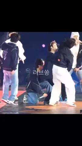 🥰🥀💜#bts #ፍቅር➻ብቻ🖇ፍቅር➻ብቻ❤🥀🔐 #❤️❤️❤️❤️❤️❤️❤️❤️❤️❤️❤️❤️❤️ #🥀🥀🥀🥀🥀🥀🥀🥀🥀🥀🥀🥀🥀🥀🥀 #bts_official_bighit #viralvideo #lovebtsforever #viralvideo #fypシ゚viraltiktok #fypシ゚viral🖤tiktok #fypシ゚viral🖤video #fypシ゚viral🖤tiktok☆♡ #fyppppppppppppppppppppppp #foryou @BTS 