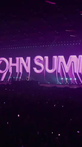 A moment with @john summit #tomorrowland #electronicmusic #festival 