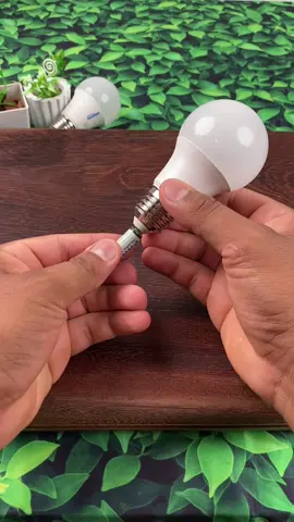 NUNCA Jogue sua lampada led Sem ver ISSO !!!😱😱 #lampada #led #dicas #truques #concertos #vira #comoconsertarlampadadeled 