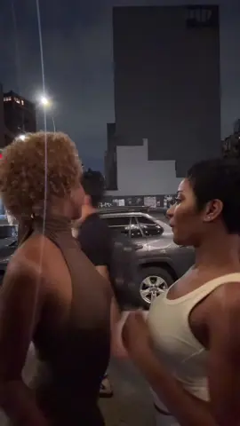 She’s sooo Hotttttt @justineskye 