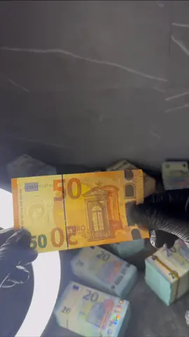 #props #money #foru #euro 