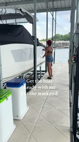 Same routine- Different weekend 🫱🏼‍🫲🏻 #lakeoftheozarks #lakehouse #lake #LOZ #ozarks #missouri #missouritiktok #Vlog #boatsoftiktok #boating #fyp #fypシ #lakeweekend 
