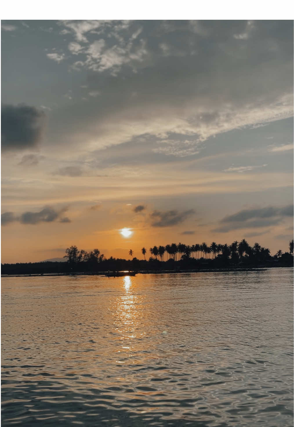 🥰#พระอาทิตย์ตก #หาดวาสุกรีสายบุรี #สายบุรี 