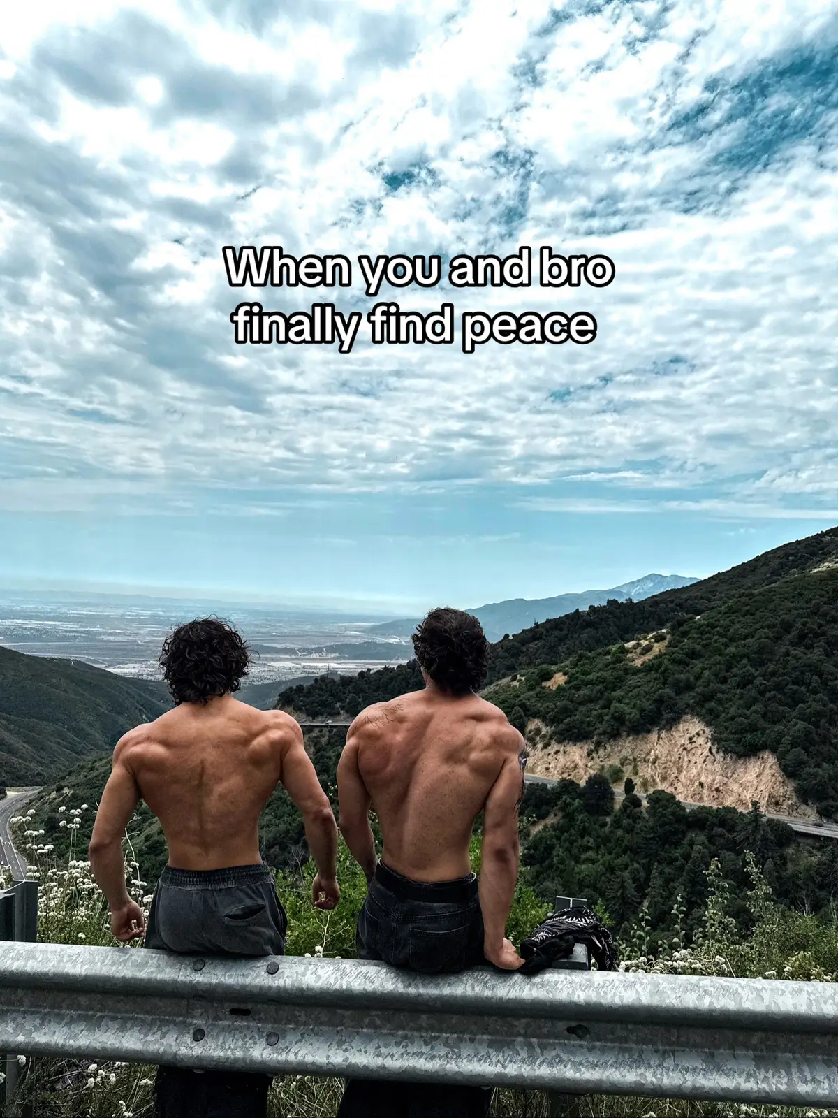 Explore with your bros👌🏼 #gym #nature  @jaydon 