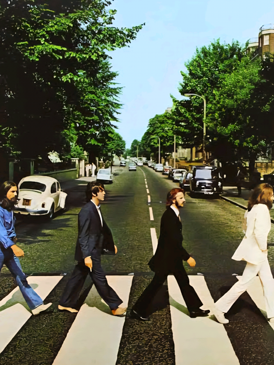 🇧🇷 + 🎸 = 🎶 Sertanejo com tempero inglês? Sim, você não ouviu errado: uma  dupla colocou a letra de O Menino da Porteira na melodia de Let It Be, dos Beatles! 😱 Parece improvável, mas ficou bom demais. Imagina o Paul McCartney ouvindo essa pérola? 😂 Já conhecia essa versão? É heresia ou genialidade? Comenta aí! 👇 #SertanejoRaiz #Beatles #OMeninoDaPorteira #LetItBe #CuriosidadesMusicais #VinilRaiz #MúsicaCaipira #CulturaPop #PraSempreSertanejo