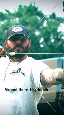 Ooooo we ready big daddies!  #whitetailhunting #bowhunting #archeryhunting #fyp