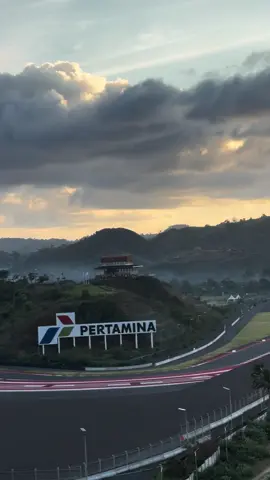 lombok lgi musim dingin ya🥶 #aerox155#ring17style#mandalikacircuit#lombok  