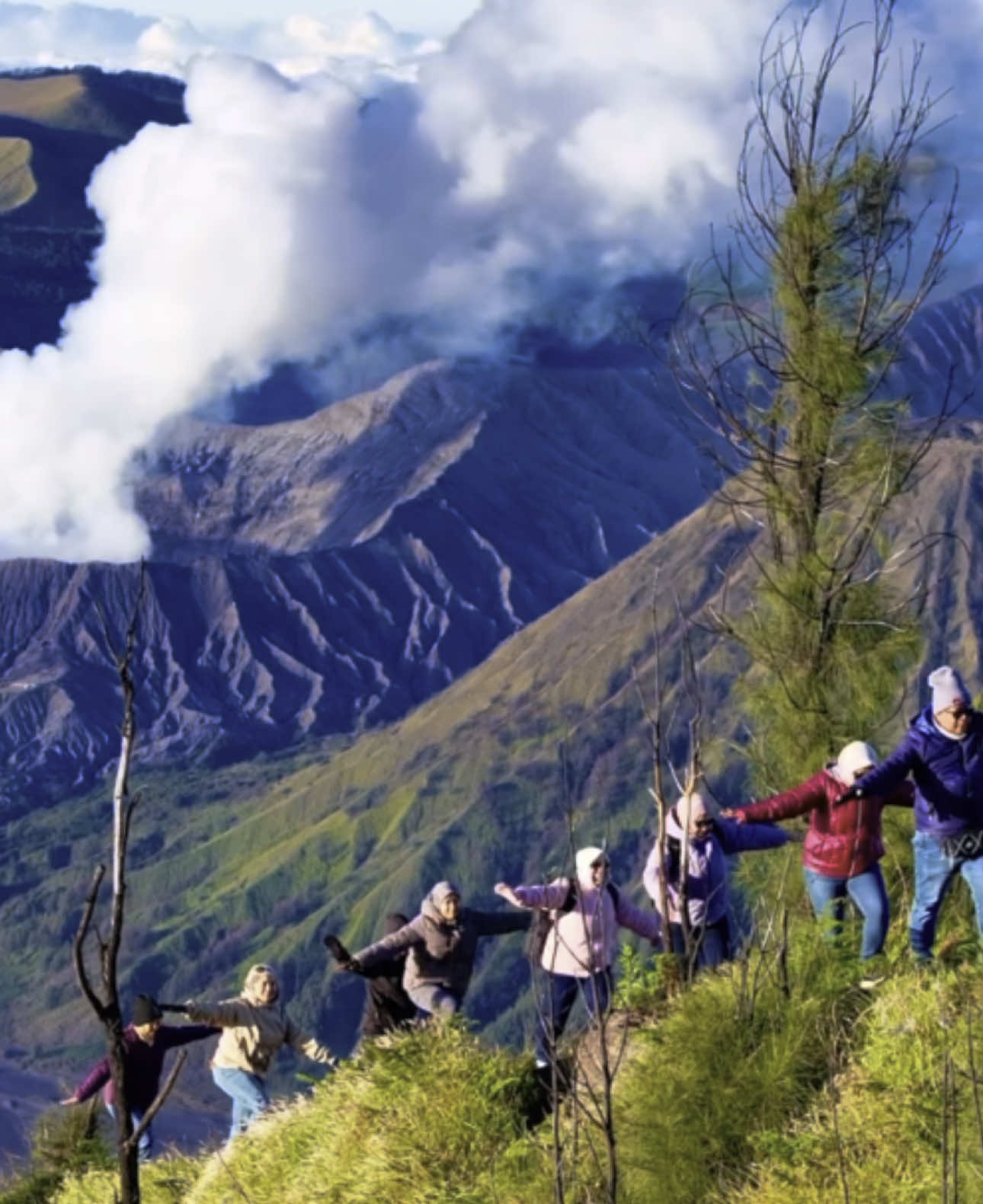 Pakej bromo berbaloi dengan ayunita jom planning trip surabaya with us #exoticjavaadventure #ayunita #pakejbromo #malaysiatiktok🇲🇾 #tiktok #algoritmatiktok #pakejmurah #backpackerbuddiesmalaysia #kakitravel #jelajahindonesia🇮🇩 #djimavic3pro 