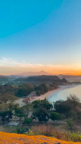 Sunrise bukit merese tdk pernah gagal#fyp #bismillahfyp #bukitmerese 