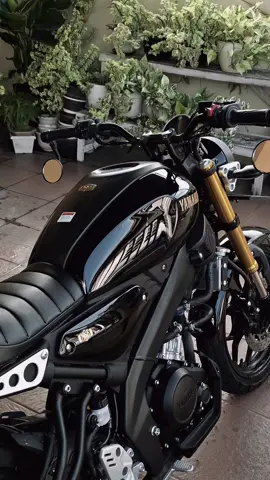 shine as hell😝 #xsr155 #xsr155indonesia #fyp #fyppppppppppppppppppppppp #badboys #fypシ゚viral #xsrcaferacer 