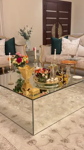 قهوه مع العائله♥️♥️#قهوه #اكسبلور #ورد #تنسيقات 