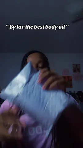 If u tryna smell like fresh cut pineapple after the shower get this neowwwww 💦🍍🍍#fyp #bodyoils #bodyoil 