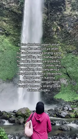 setelah apa yang aku lewati, setelah apa yang aku jalani, ternyata kuncinya hanya ada satu, ikhlas💗