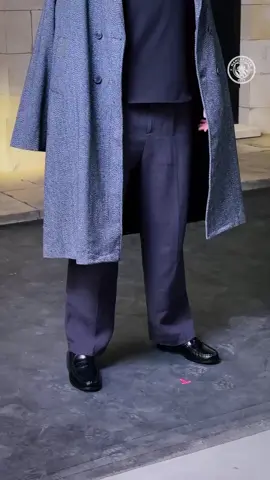 E COM HAALAND DE MODELO! 😅 A camisa ficou ABSURDA! O ADM tá aqui só esperando o cartão virar! 🤪 O que achou da camisa? 🗣️ 🎥: Man City #FutebolInternacional #Haaland #ManchesterCity #redes6