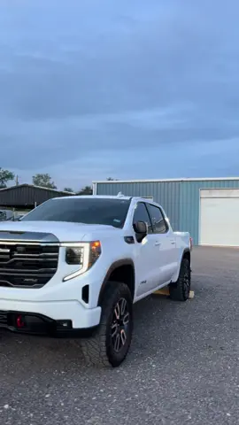 😎  #at4 #gmcsierra #gm #camionetas #texas #bubbatruck🌾 #trocasperronas #camionetas4x4 #gmcsierra #denali #at4 #paratiiiiiiiiiiiiiiiiiiiiiiiiiiiiiii  #texas #fypシ #sierra1500 #gmc #fuerzaregida 