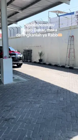 PAJERO SPORT DAKAR 4x2 AT 2.4 HITAM  Melayani pembelian - Cash - Kredit - Tukar Tambah segala merk  - Off The road Luar Pulau - Test Drive Di Rumah/ Dealer Program Promo 2025 - Program Bunga 0% Tenor s/d 1-2 Tahun  - Program Cash tempo  - Program Cop Perusahaan - DP minim Mulai dari 15%  - Tenor panjang sampai 8 Tahun  - Discount Pasti Yang Terbaik Se-Jatim  ⏰ Promo Terbatas  📌 Cover Seluruh Indonesia Mitsubishi Sun Star Motor Kenjeran Surabaya Sales, Service, Spare part Jl. Raya Kenjeran No. 225 Discover more: Ragil_Mitsubishi_Surabaya Telephone : 0895 0918 9518 WhatsApp : 0895 0918 9519 #mitsubishi #pajero #pajerodakar #mitsubishipajero #dakar #4x2 #diesel #pajerosportindonesia #pajero_mitsubishi #4n15 #fyp #foryou #xybca #suv #surabaya 