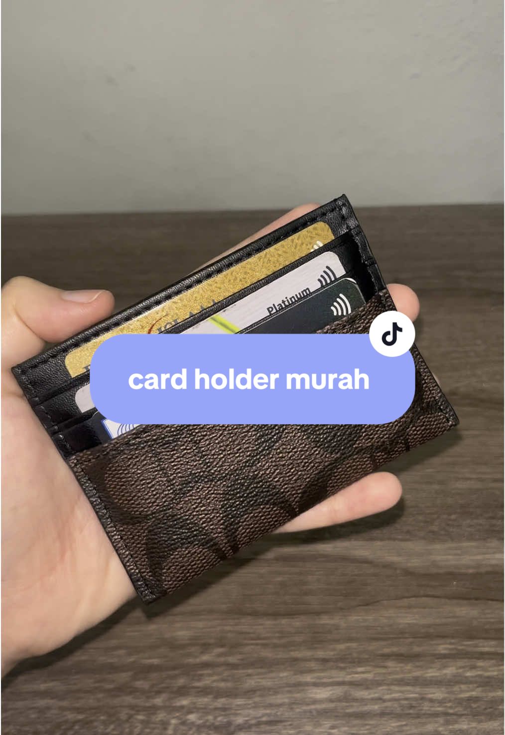 dah malas nak bawak purse besar2 kita tukar guna card holder je senang 🤭 kita suka pakai beg kecik so muat la size card holder ni 😍✨ #cardholder #cardholdermurah #affiliatemarketing #fypシ 