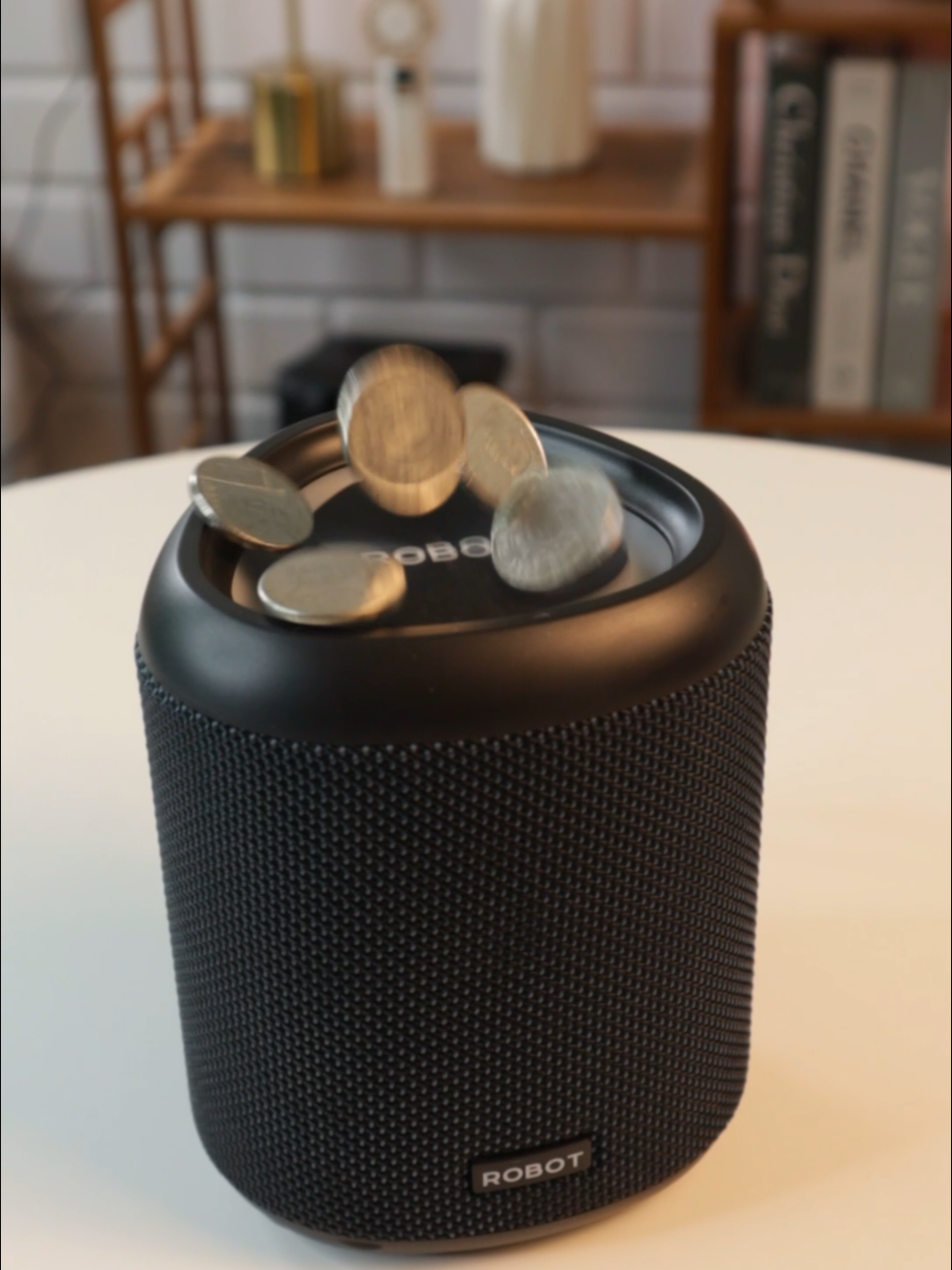 Replying to @christinelaresma 