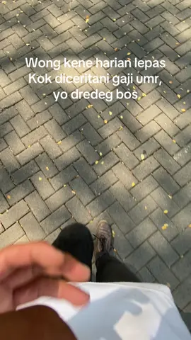 Kejer nang pojok an gok🥹 #kulipabrik #kuli #kayumebelindonesia #kulipabrikcikarang #fypシ #sidoarjo24jam #fyppppppppppppppppppppppp 