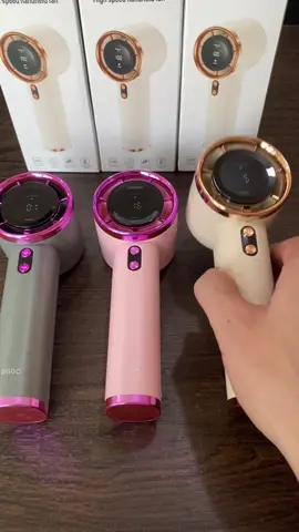 Kipas mini portable suaranya kecil bgt ga berisik sama sekali💗❄ batrainya awet polll dan anginnya super kenceng🌬 #kipasmini #kipasanginportable #kipasanginmini #kipas #kipasangin #minifan #minifanportable #goodojoq #goojodoqfan #kipasanginmini #kipasmurah #fyp #masukberanda #wibgajian