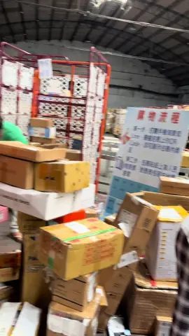 台中挖寶你來了嗎？ 希望妳不是最後一個知道的！ 不是#盲盒@有開箱區喔