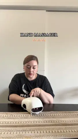 A relaxing hand massage 🧘🏻‍♀️#tiktokshop 
