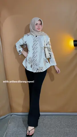 atasan batik cantikk🥰 #atasanwanita #batik #batikkekinian #batikkerja #ootdinspo 