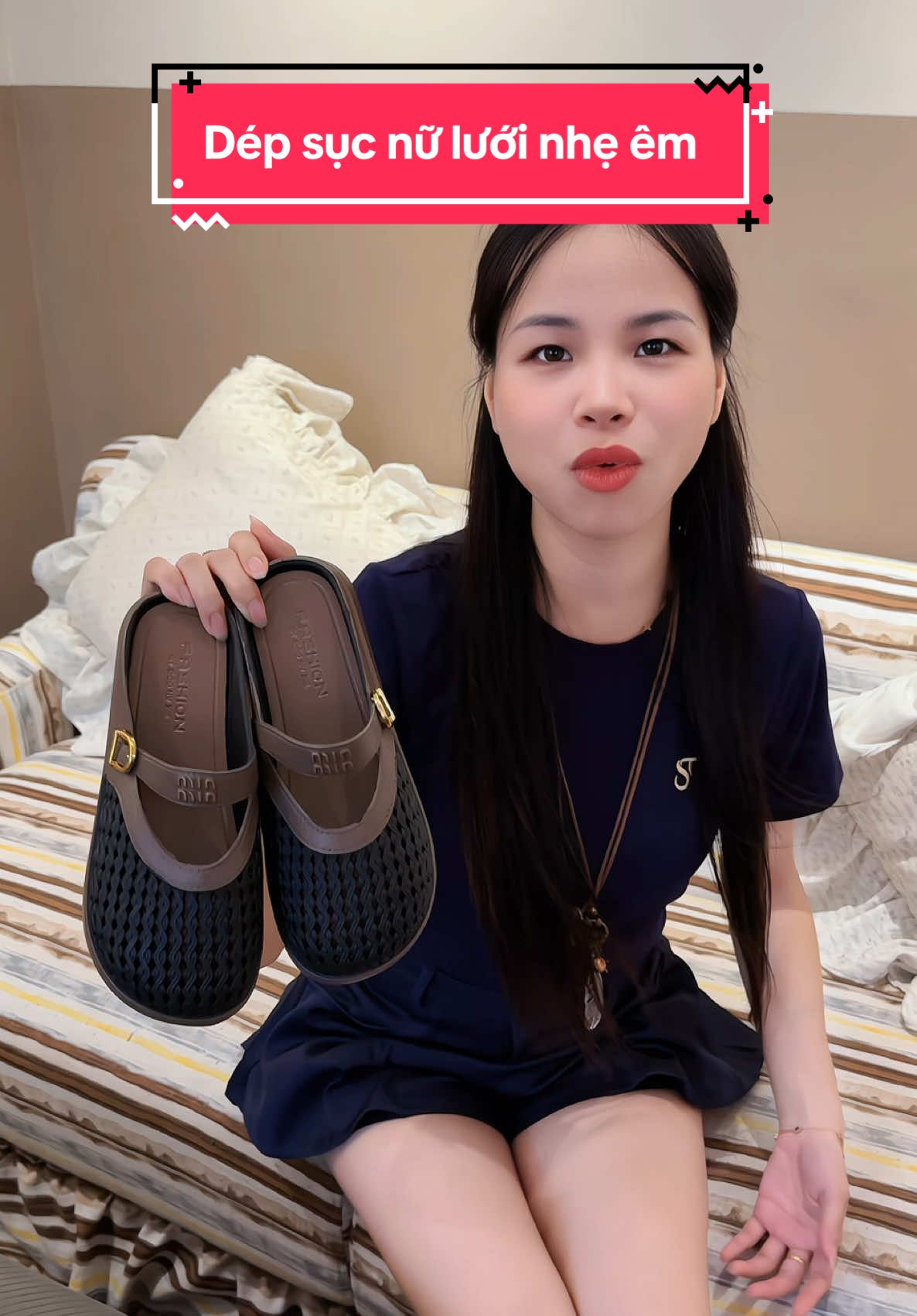 Dép sục nữ lưới đi mưa nhẹ êm #muataitiktokshop #review #depnu #depnuxinh #depsuc #giaydepxinh #depdimua 