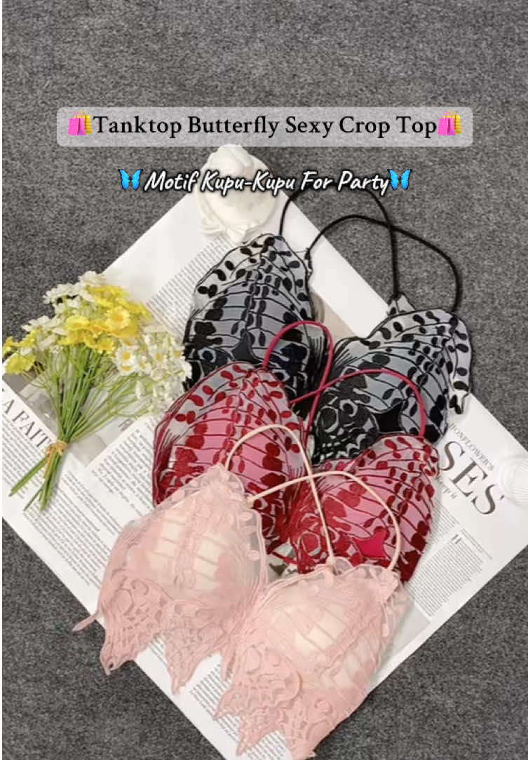 Bosan sama outfit yang gitu-gitu aja? Coba deh pakai bralette butterfly ini, dijamin langsung jadi pusat perhatian! 🦋✨ Cocok buat party, hangout, atau sekadar OOTD kece di rumah. Modelnya unik, comfy, dan bikin penampilan makin stunning!#tanktop #tanktopmurah #tanktopwanita #tanktopkekinian #tanktopstyle #fyppppppppppppppppppppppp #fyp 