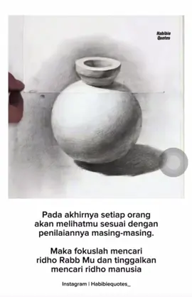 Utamakan pandangan Allah❤️ Manusia akan sentiasa menilai, kadang memuji, kadang mencela. Tapi pandangan mereka tidak kekal dan sering tak adil. Jika kita hidup mengejar penilaian manusia, kita akan penat dan hilang arah. Hiduplah untuk mencari reda Allah. Dia tahu niat kita, usaha kita, dan air mata yang tak terlihat. Bila Allah reda, semuanya akan jadi ringan, #meski di mata manusia kita tampak biasa. Jangan takut dikata orang, takutlah jika Allah berpaling. Pandangan manusia tak menjamin syurga, tapi reda Allah itulah kunci segalanya. #gurutiktok #gurumalaysia #positivevibes #berubahmenjadilebihbaik 