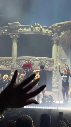 Gaga ends night 2 with S*x dreams! ARTPOP is aliveeee #gaga #ladygaga #mayhemball #lasvegas #mayhem @ladygaga 